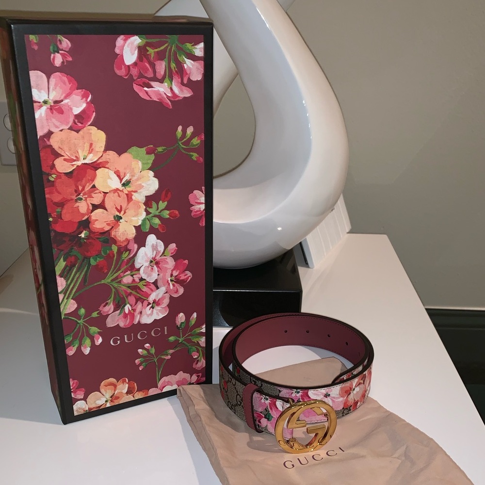 SOLD—- Gucci Bloom Belt